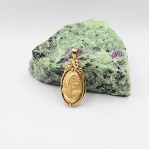 10KT Gold Cameo Pendant